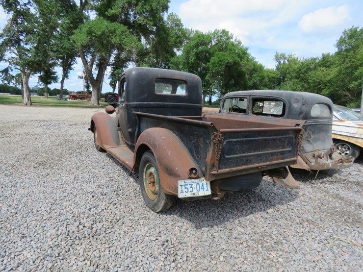 1938-plymouth-pt-57-pickup-image-5