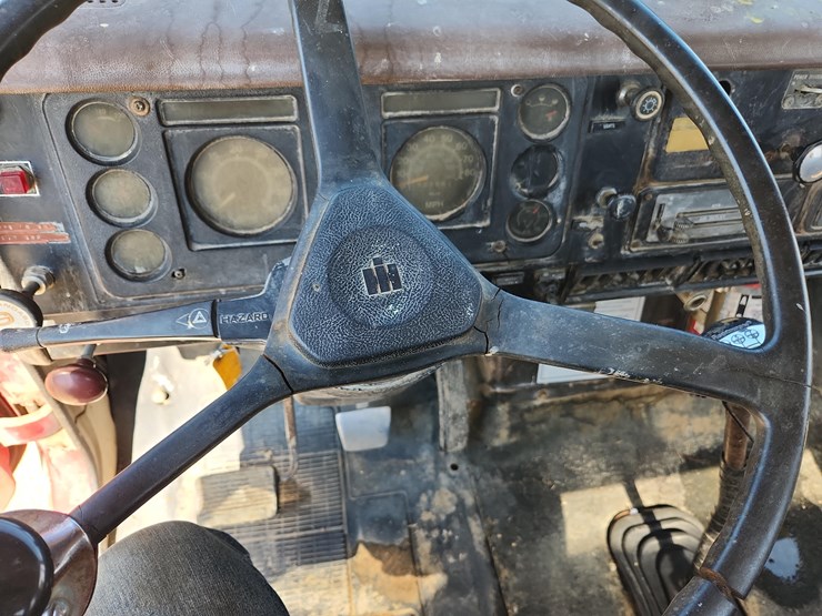 1979-international-f-2554-dump-truck-image-24