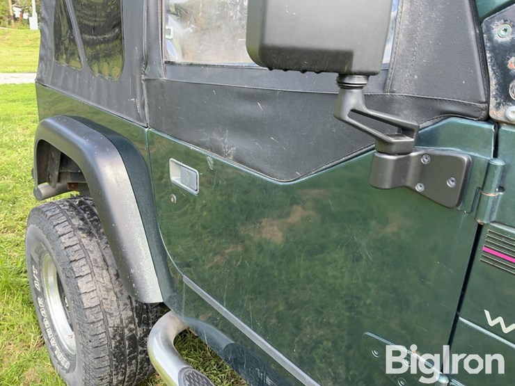 1999-jeep-wrangler-image-14