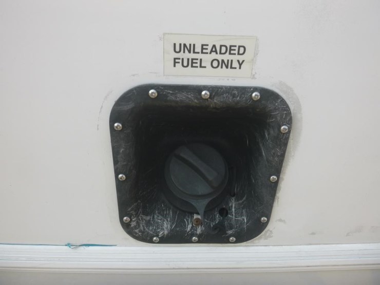 2009-ford-e450-image-16