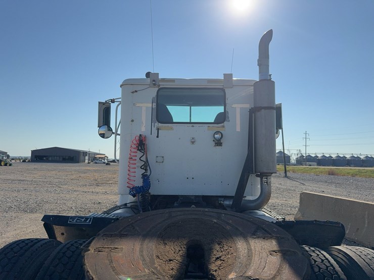2000-international-9100-image-27