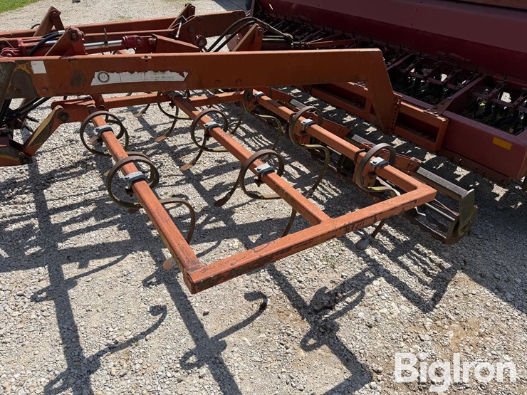 case-ih-5100-image-17