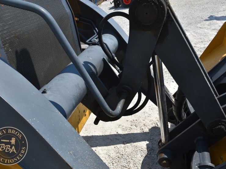 2015-deere-410k-image-22