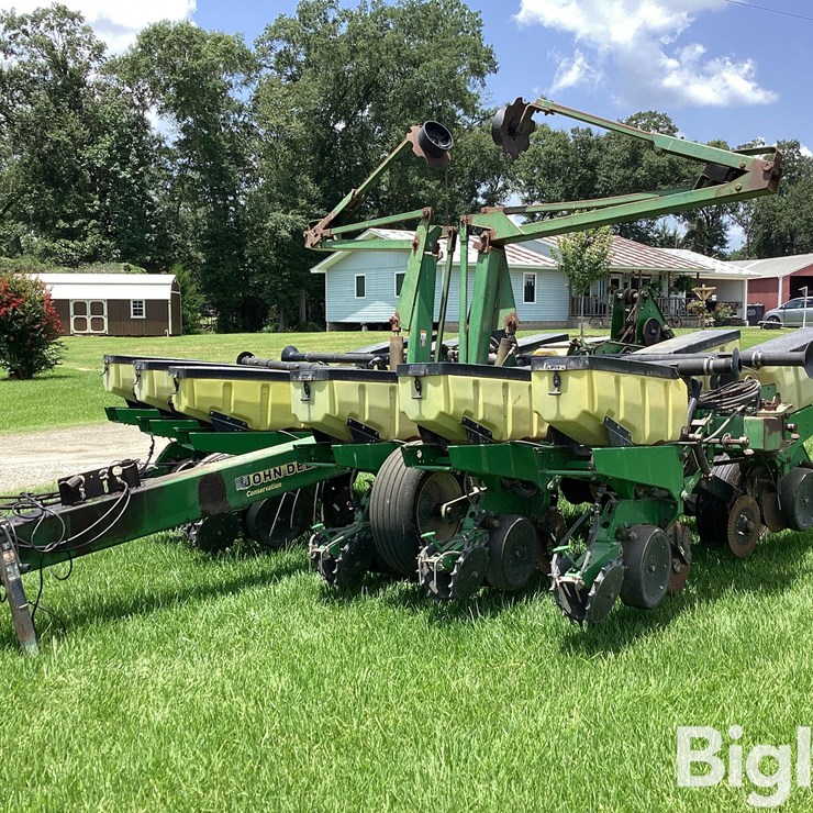 JOHN DEERE 1760