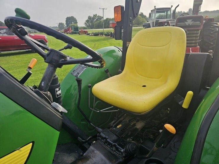 john-deere-5205-image-13