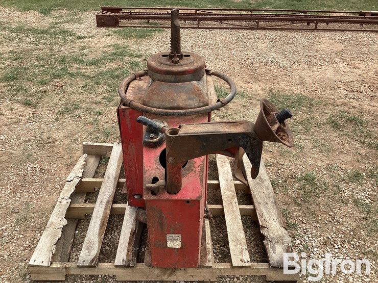 coats-10-10-tire-changer-image-2