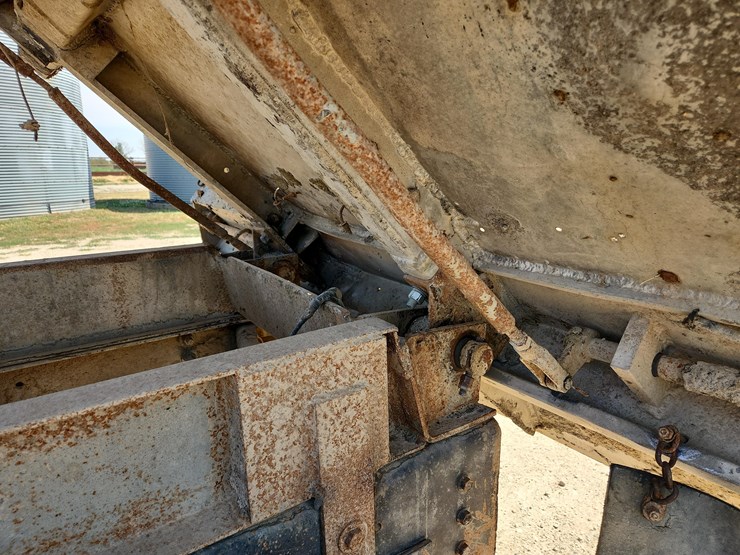 1979-international-f-2554-dump-truck-image-21