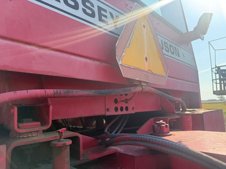 1983-massey-ferguson-4880-image-30