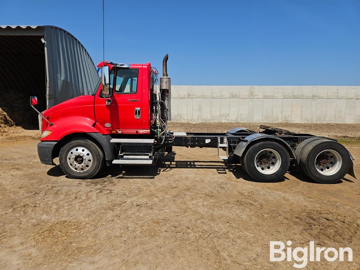 2013-international-prostar-image-8