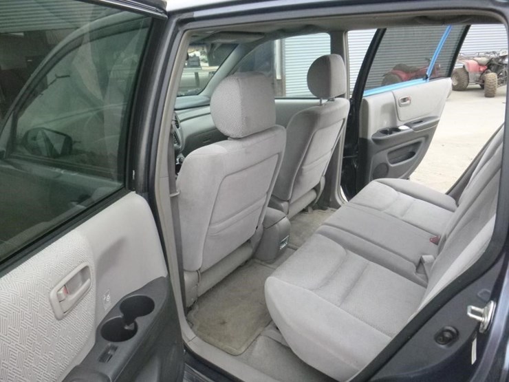 2001-toyota-rav4-image-7