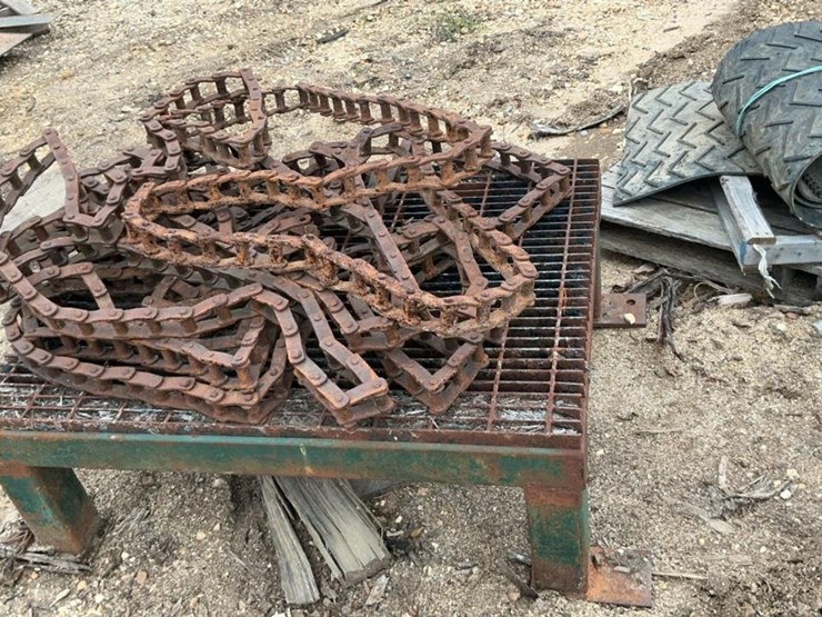 #162-•-shaft,-sprockets-and-chain-image-6