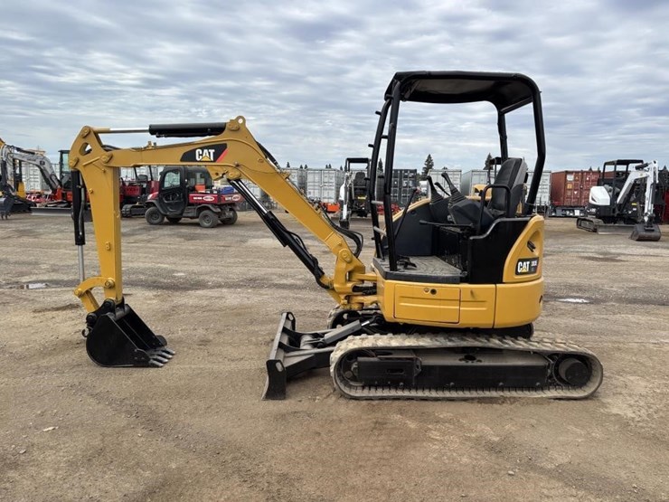 2015-caterpillar-303e-hydraulic-excavator-image-5