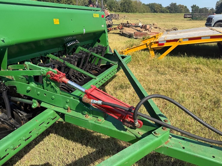 john-deere-8000-image-33