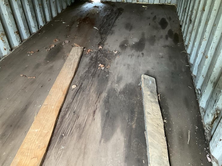 #174-•-8’-x-20’-storage-container-image-7