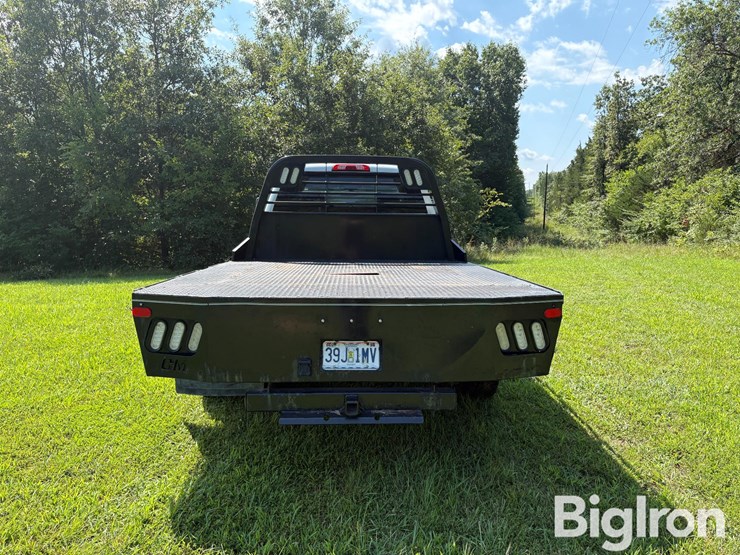 2019-chevrolet-silverado-3500-image-6