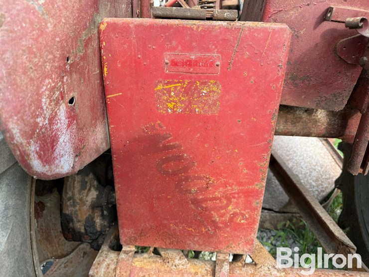 1949-international-cub-image-13