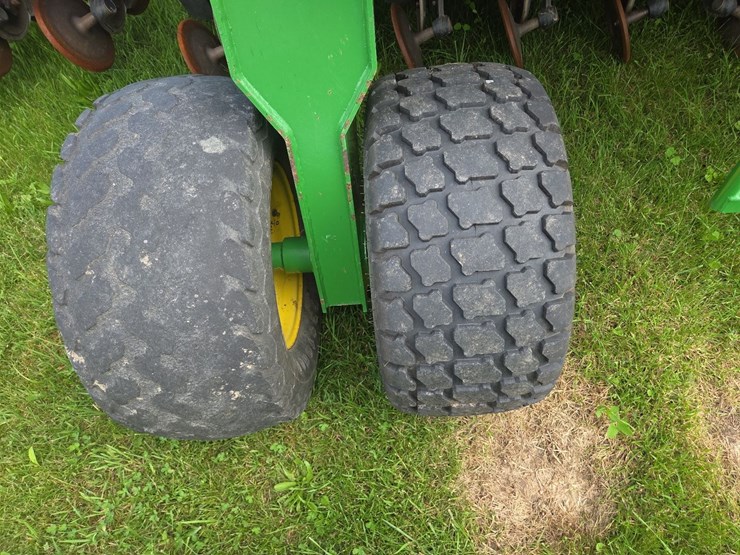 john-deere-1690-image-25