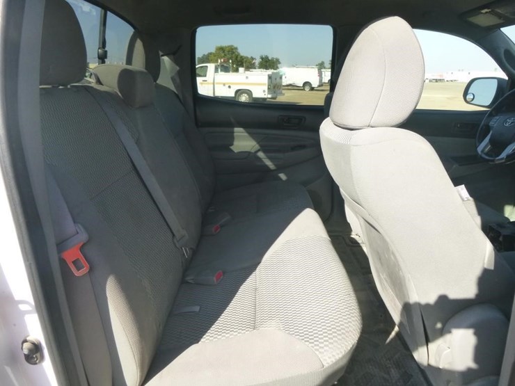 2013-toyota-tacoma-image-20