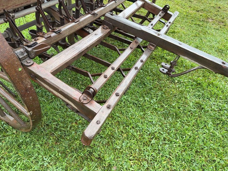 farmers-friend-drill-image-21
