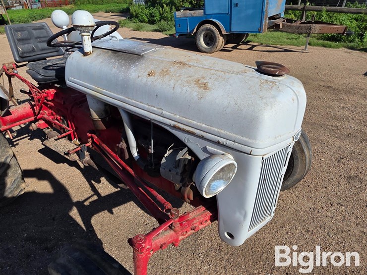 ford-8n-image-11
