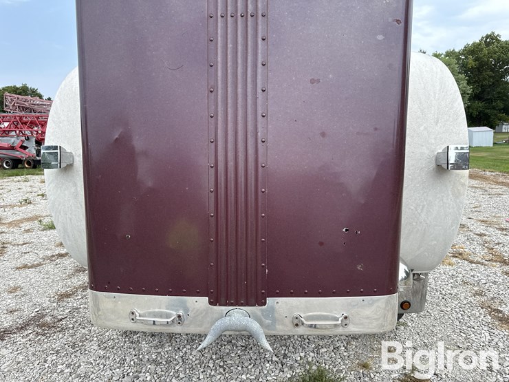 1987-peterbilt-359-image-9
