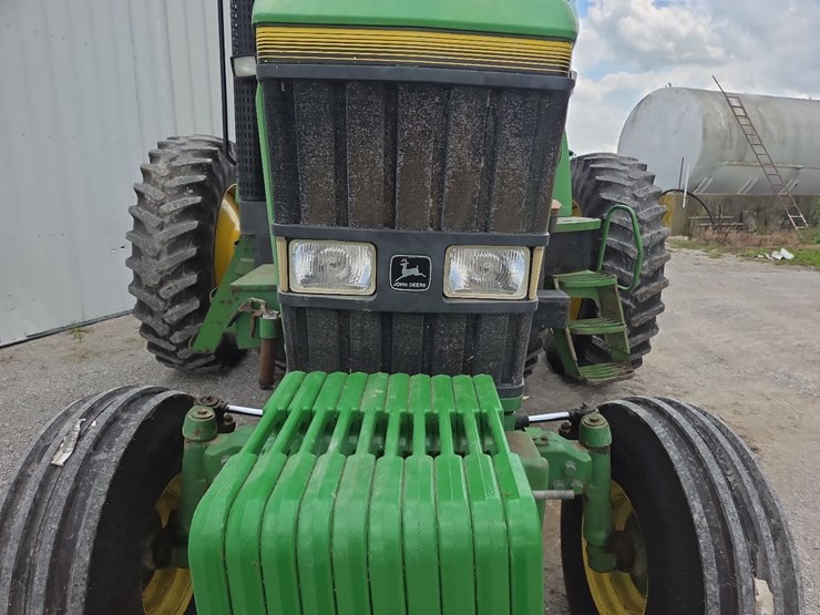 john-deere-7600-image-4