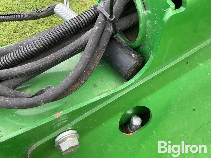 john-deere-630-image-13