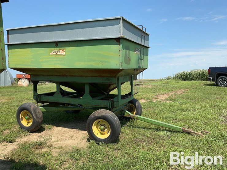 john-deere-1065-image-8