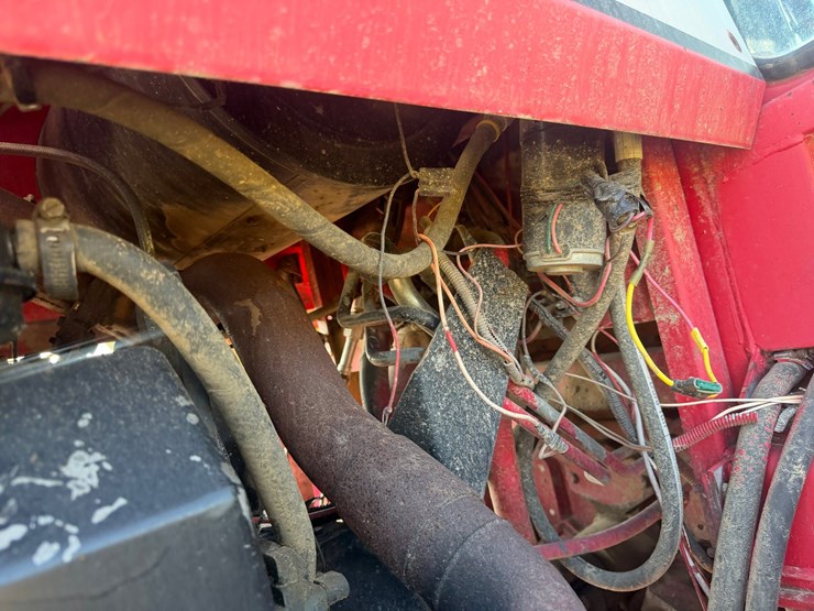 1983-massey-ferguson-4880-image-66