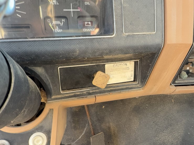 1989-ford-f700-image-57