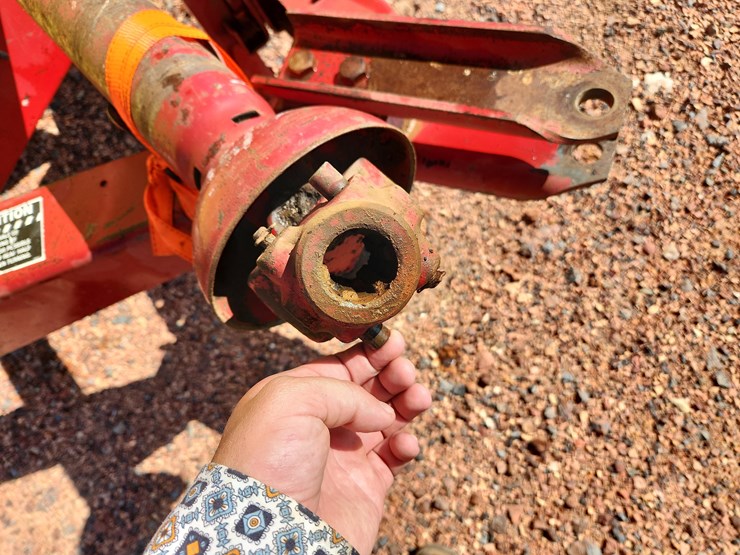 new-holland-355-image-19