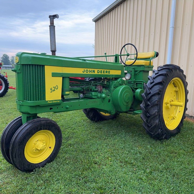 JOHN DEERE 520