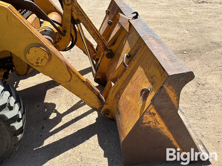 john-deere-310-image-15