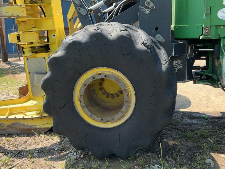 2013-deere-843k-image-58