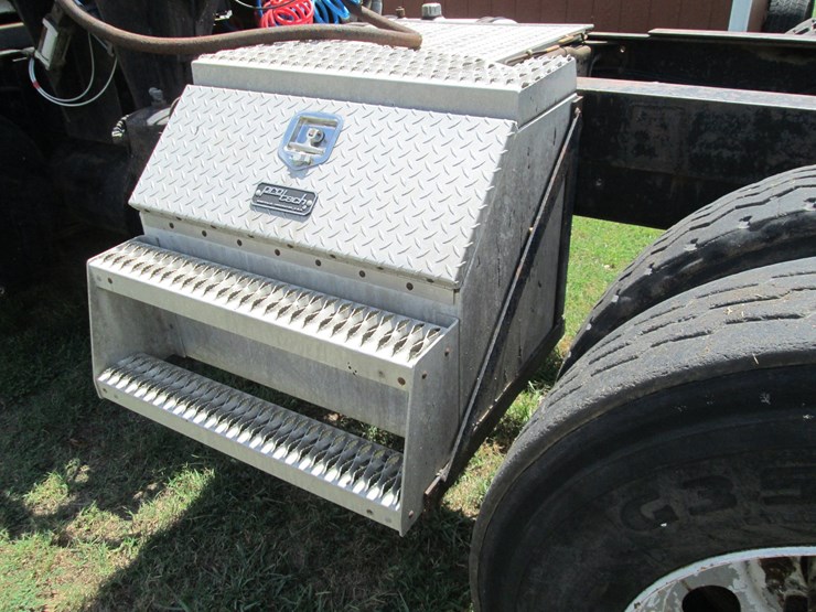 1993-mack-rd688s-image-15