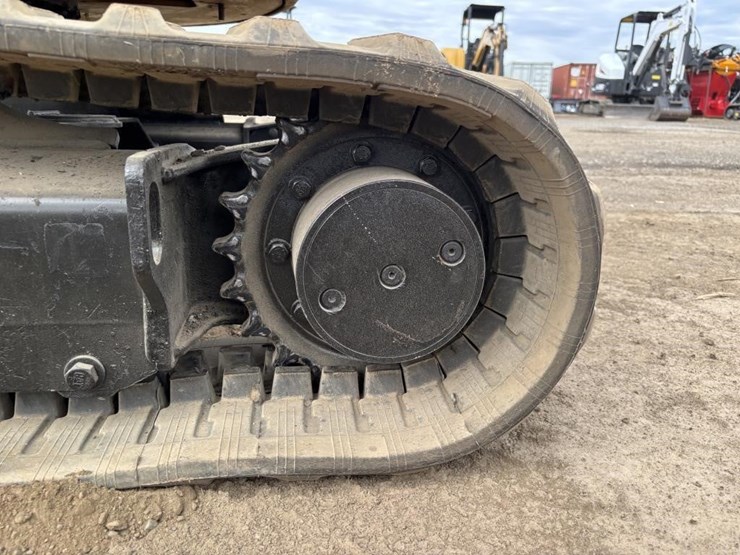 2015-caterpillar-303e-hydraulic-excavator-image-20
