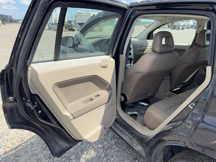 2007-dodge-caliber-image-20