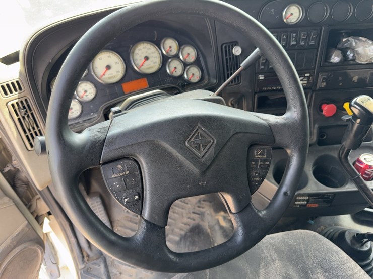 2015-international-prostar-image-76