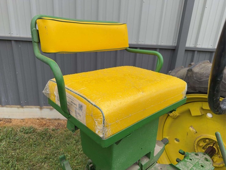 john-deere-b-image-25
