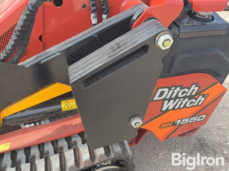 2024-ditch-witch-sk1550-image-10