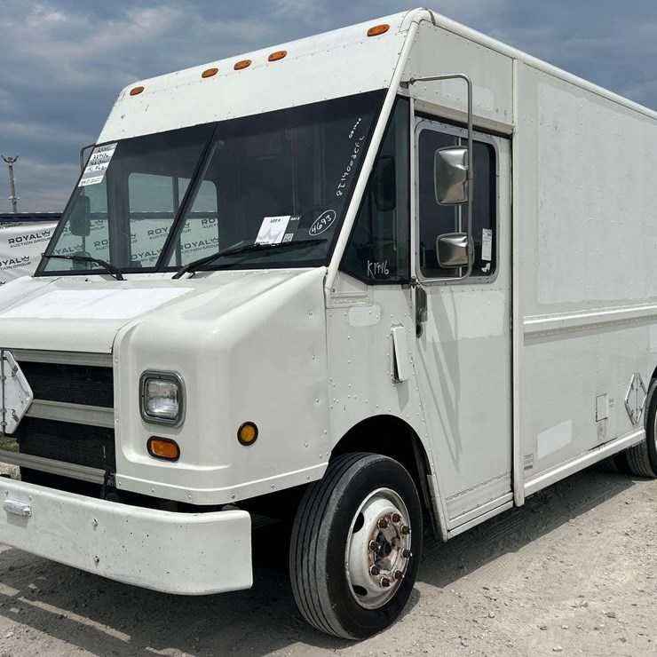 2000 FREIGHTLINER MT45