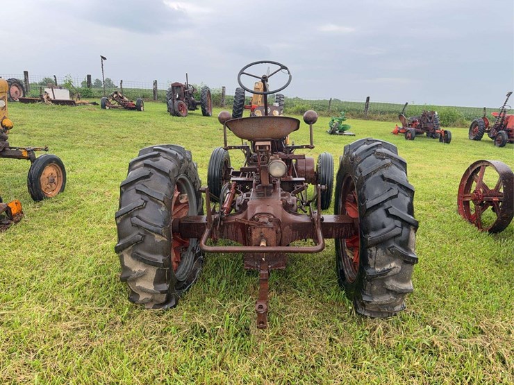 case-parts-tractor-image-3