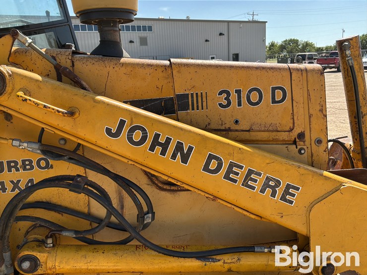 john-deere-310-image-17