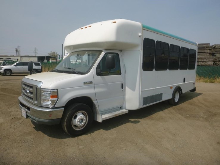 2009-ford-e450-image-1