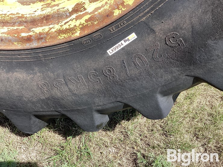 john-deere-520-image-9