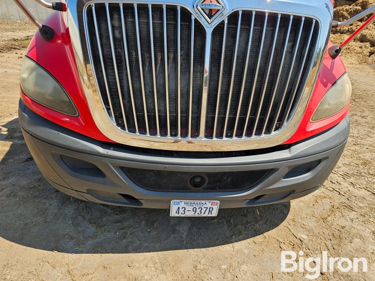 2013-international-prostar-image-11