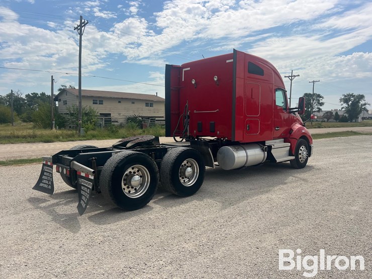 2019-kenworth-t680-image-5