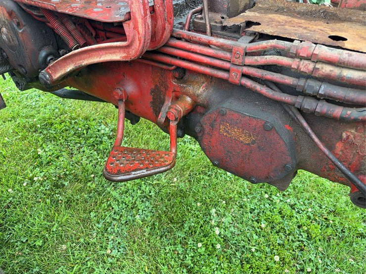farmall-504-image-21