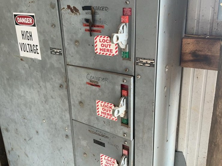 #226-•-allen-bradley-centerline-motor-control-center-and-transformer-image-9