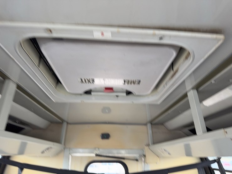 2006-ford-e450-image-74